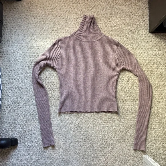 3 Shein long sleeved crop tops - Picture 4 of 7